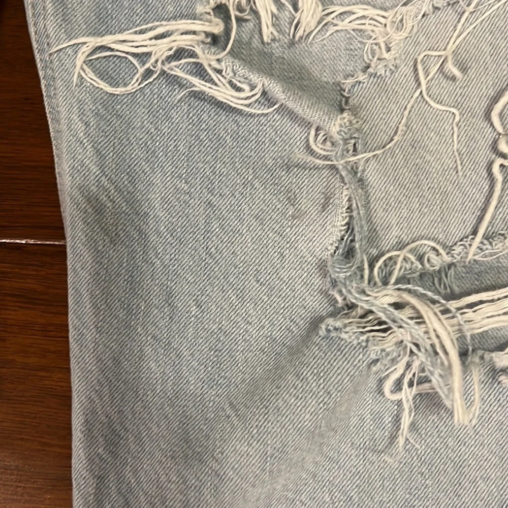 American Eagle Distressed Mom Jean - Picture 3 of 10